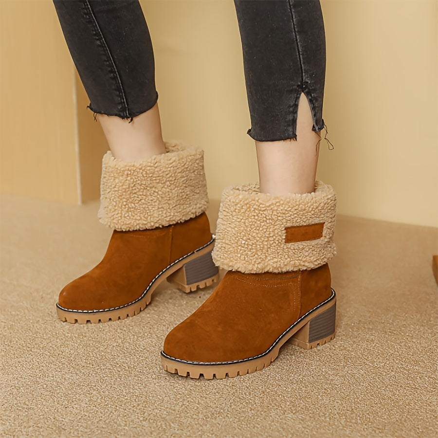 Women's slip-on winter boots with fur 